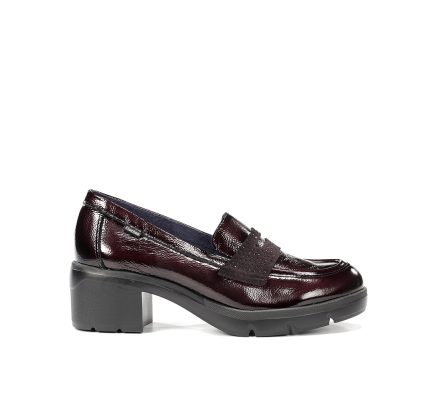 Mocasín Fugaz Charol Burdeos-FLUCHOS