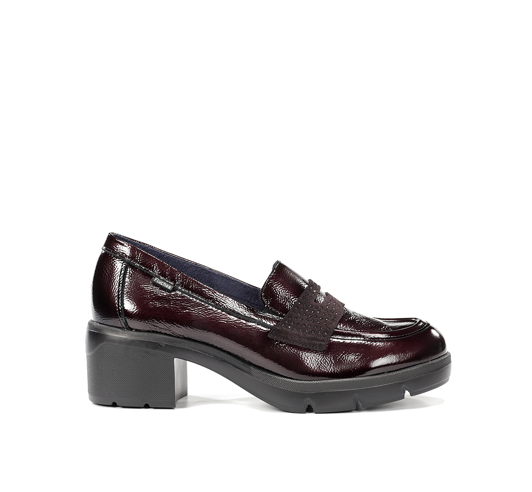 Mocasín Fugaz Charol Burdeos-FLUCHOS